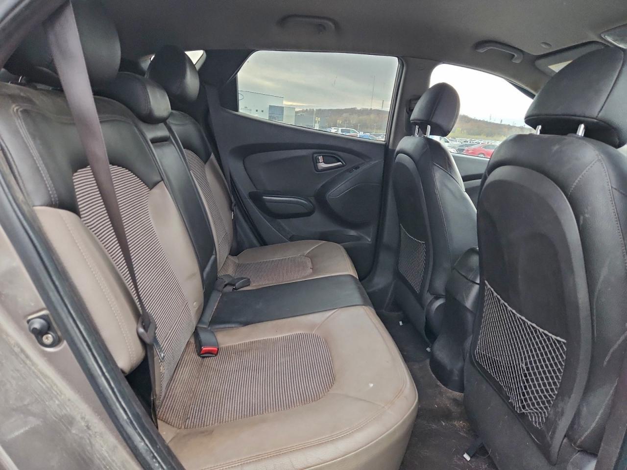 2011 HYUNDAI TUCSON