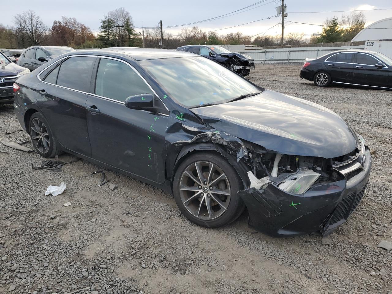 2015 TOYOTA CAMRY