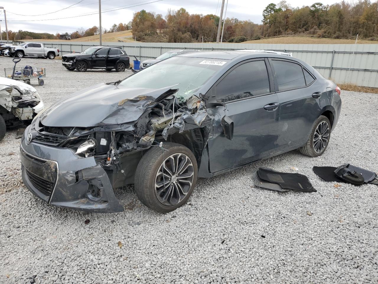2016 TOYOTA COROLLA