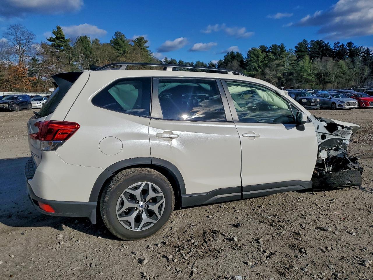 2024 SUBARU FORESTER