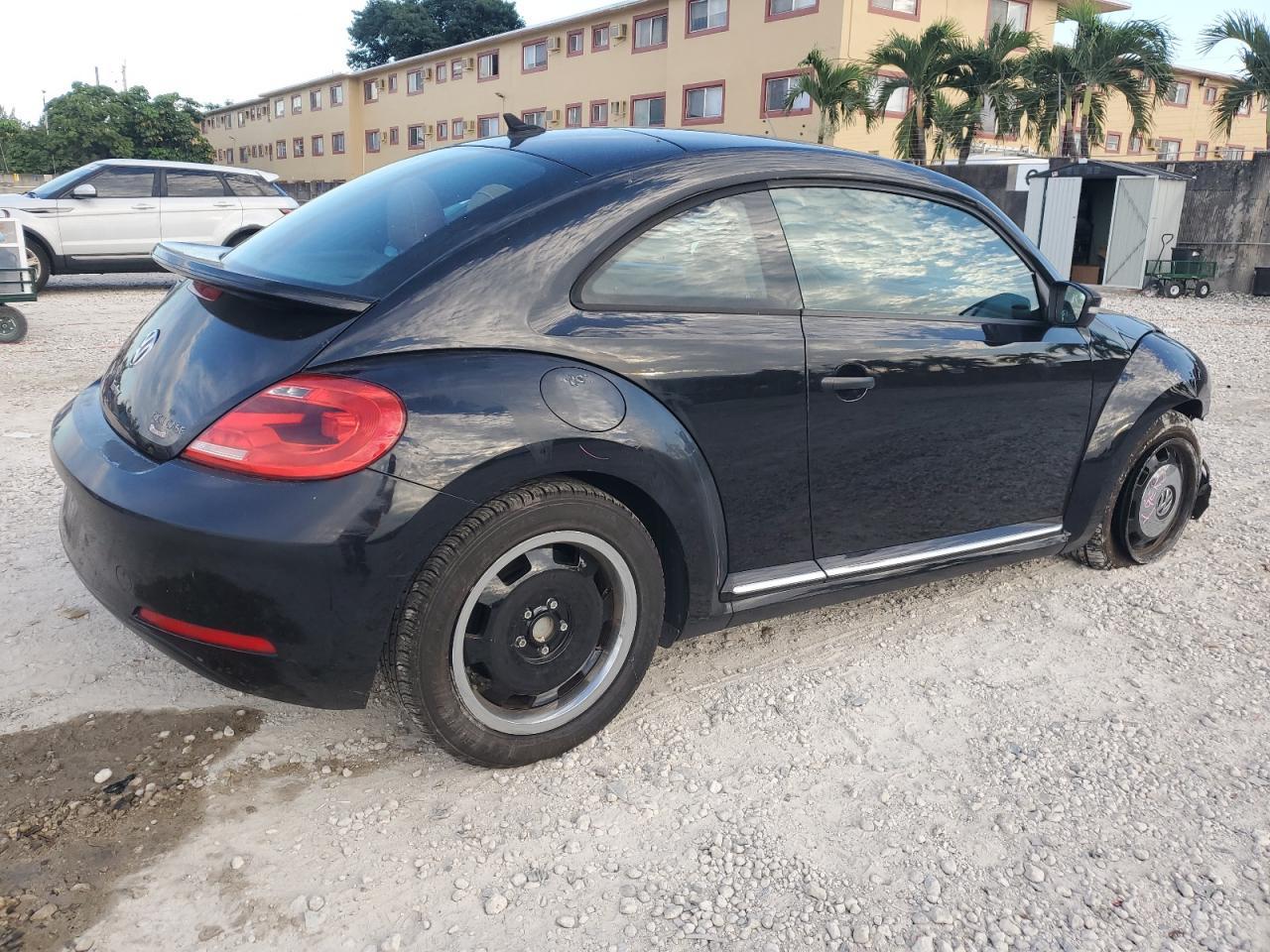 2016 VOLKSWAGEN Beetle