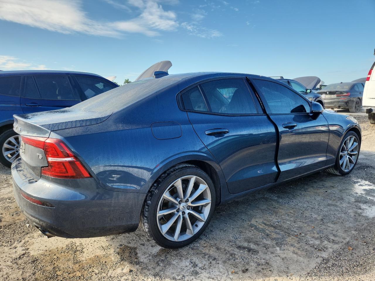 2020 VOLVO S60