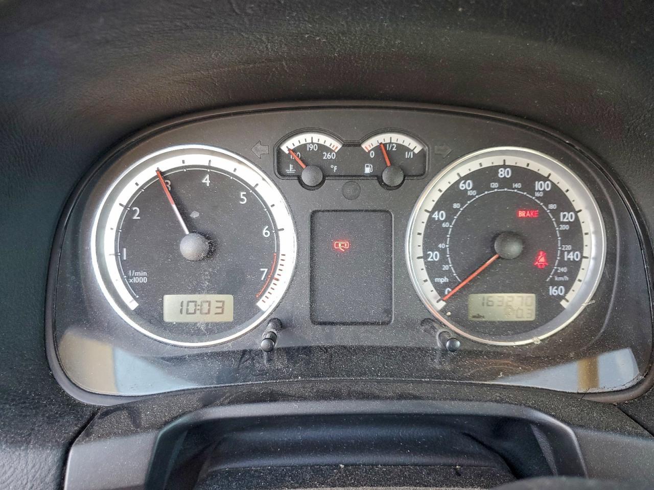 2005 VOLKSWAGEN JETTA