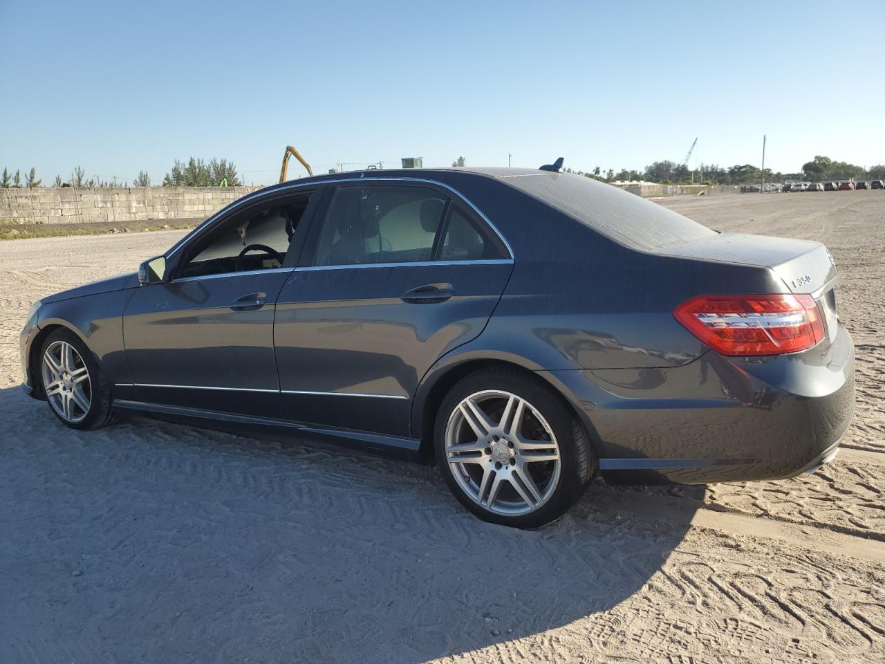 2011 MERCEDES-BENZ E-Class