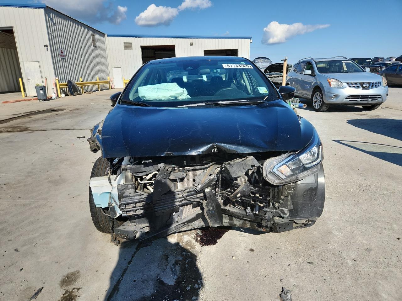 2021 NISSAN VERSA