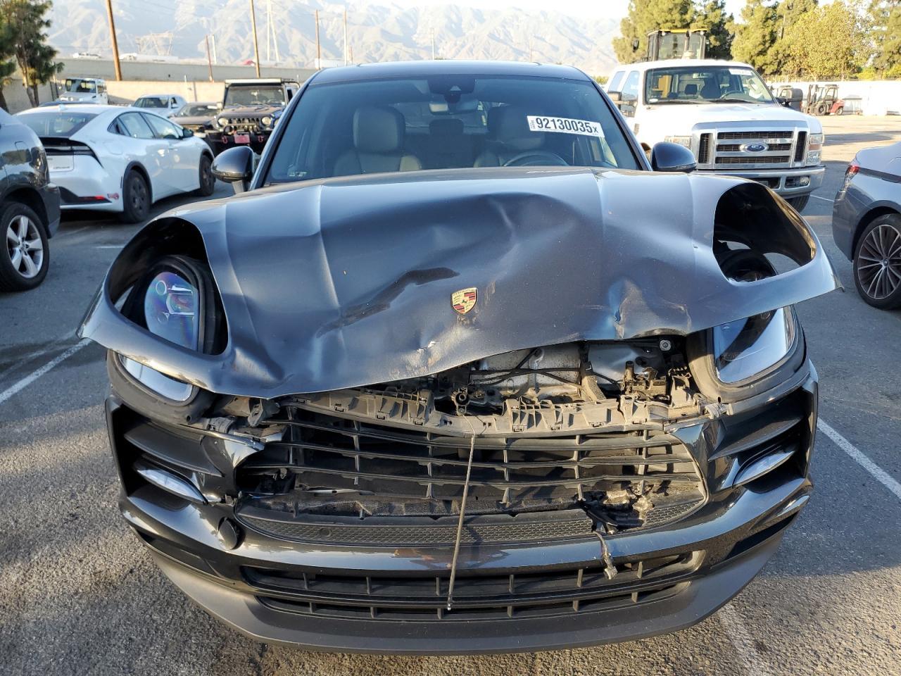 2019 PORSCHE Macan