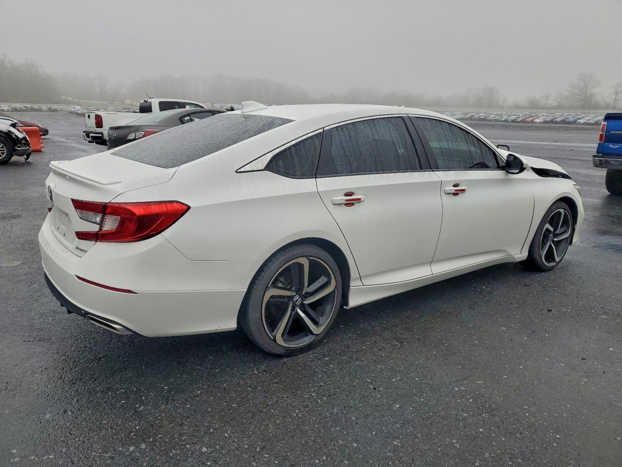2019 HONDA ACCORD