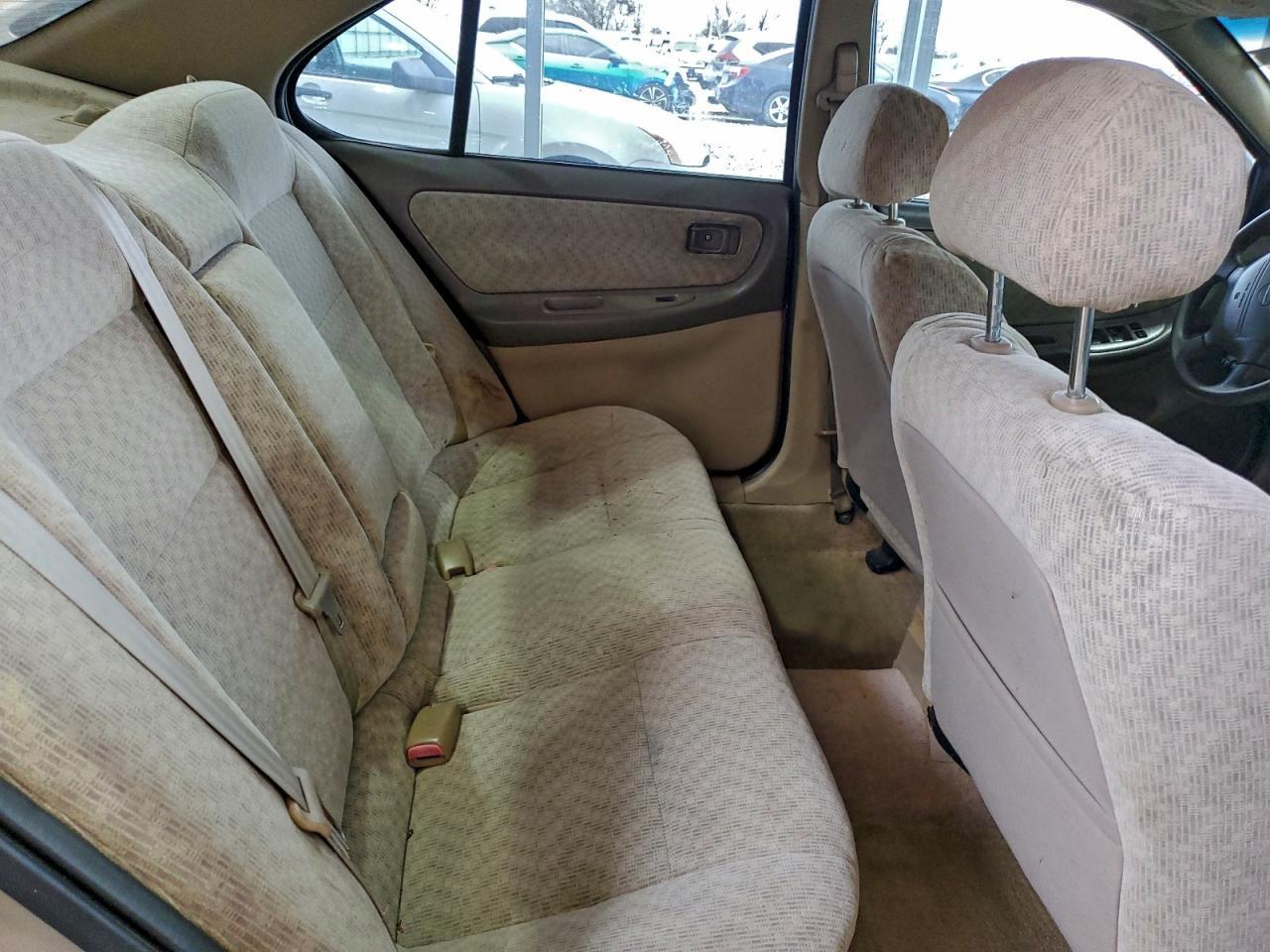 2001 NISSAN ALTIMA