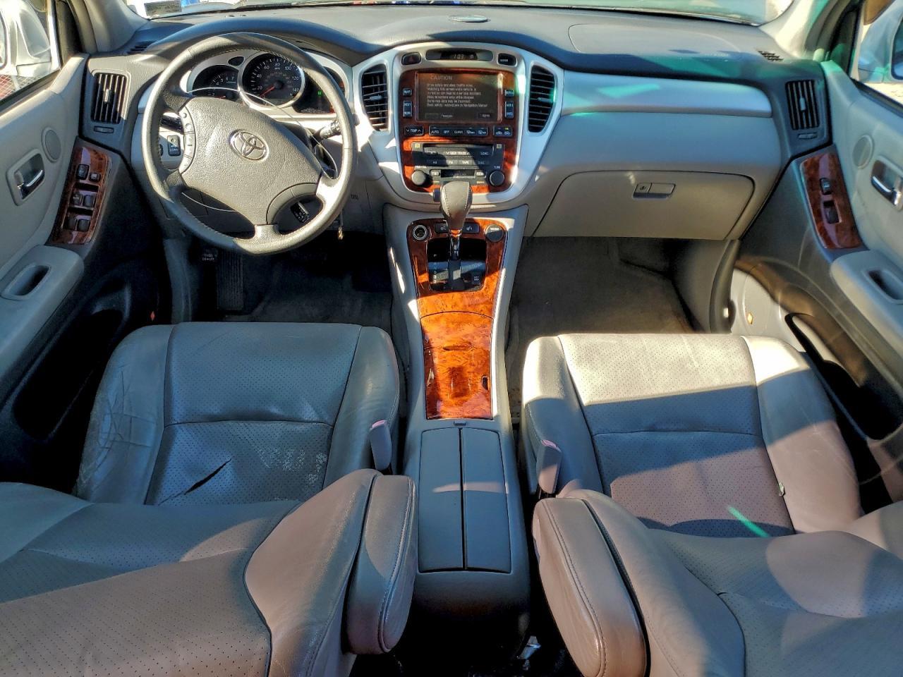2006 TOYOTA HIGHLANDER