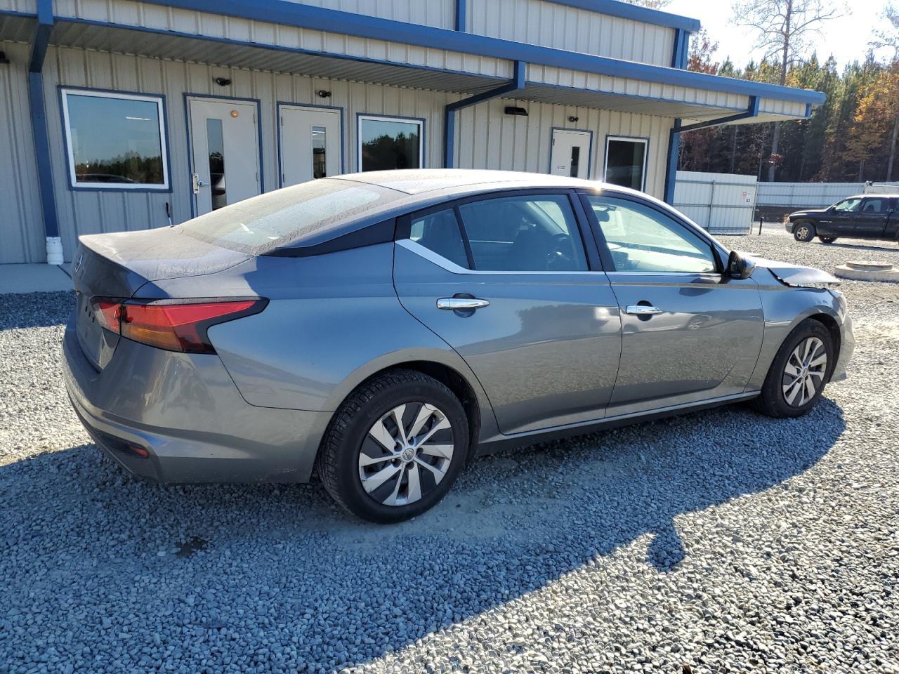 2022 NISSAN ALTIMA