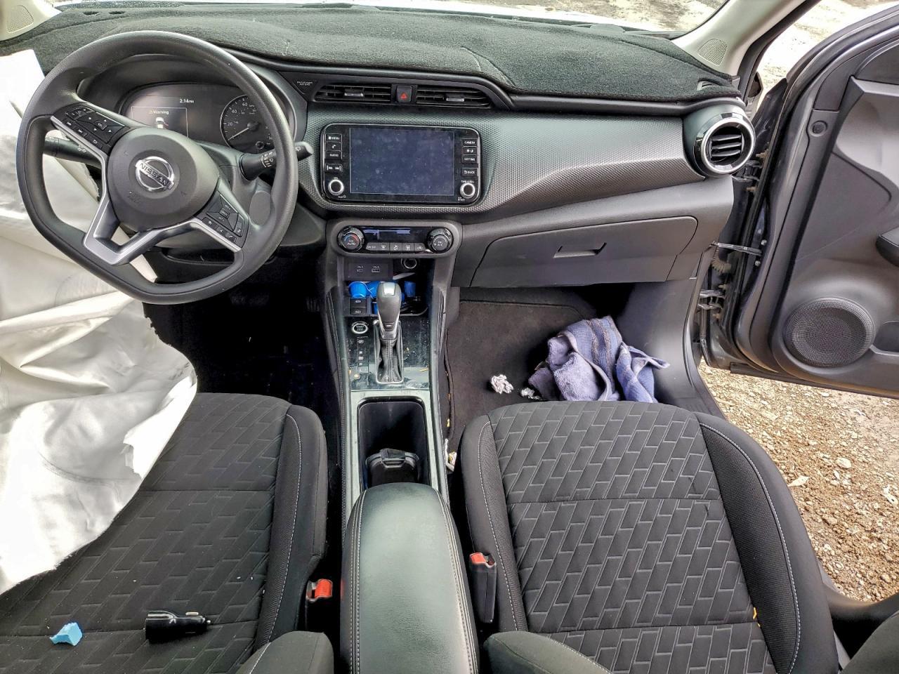 2021 NISSAN KICKS