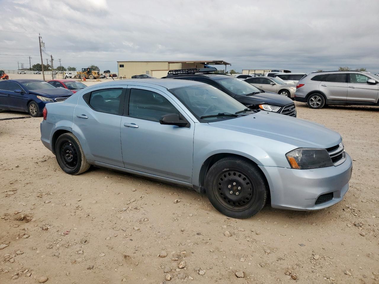 2013 DODGE Avenger