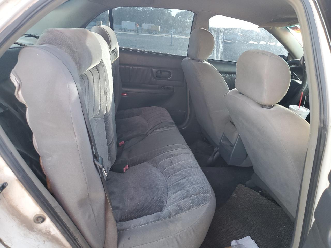 2004 BUICK Century