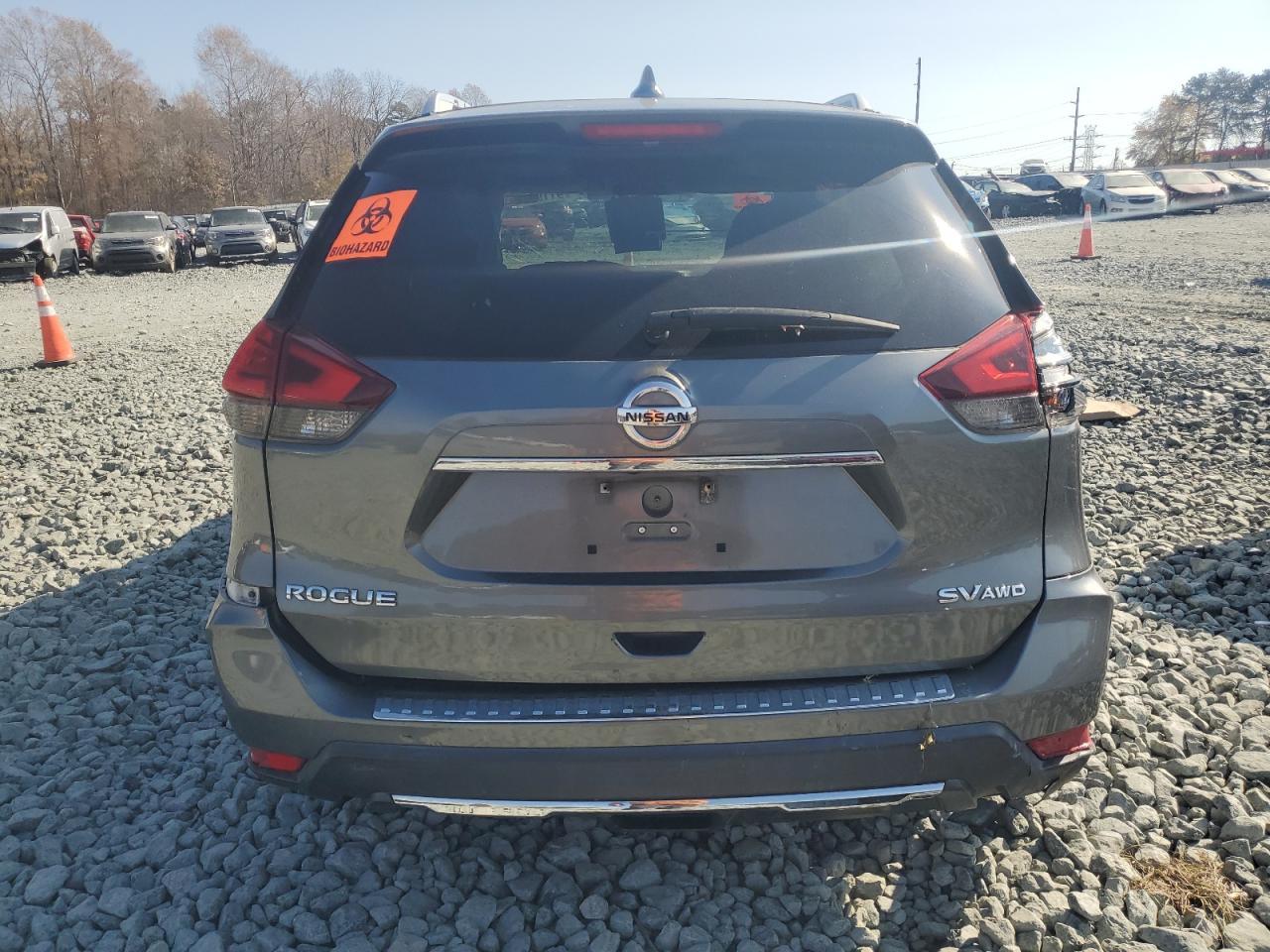2017 NISSAN ROGUE