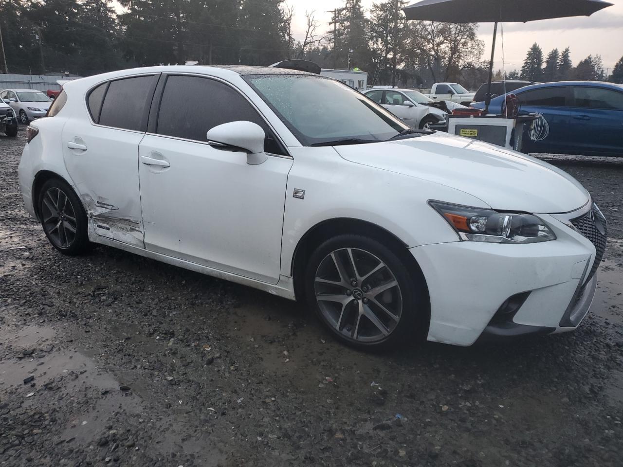 2016 LEXUS CT 200