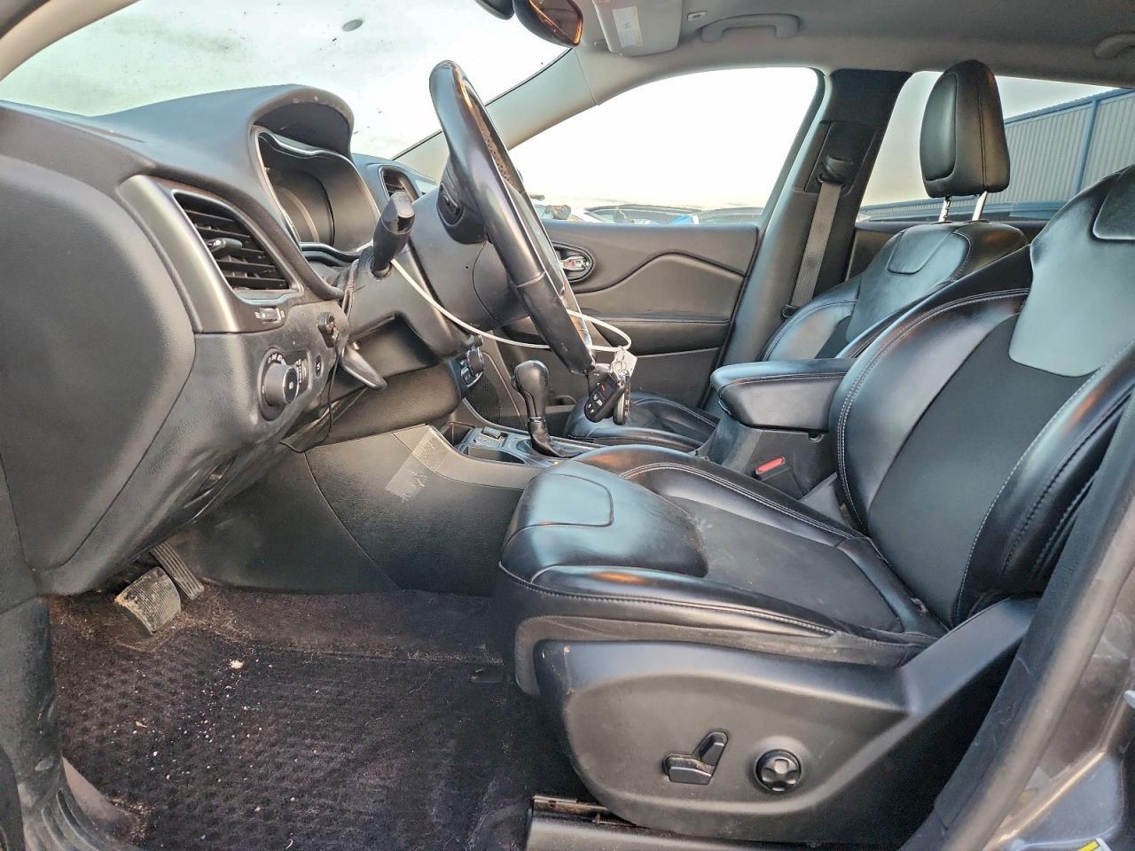 2019 JEEP CHEROKEE
