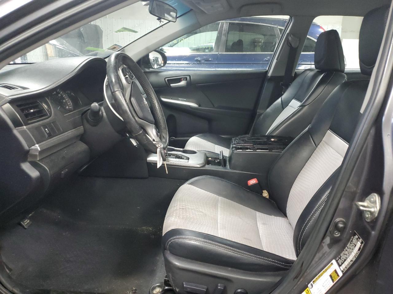 2014 TOYOTA CAMRY