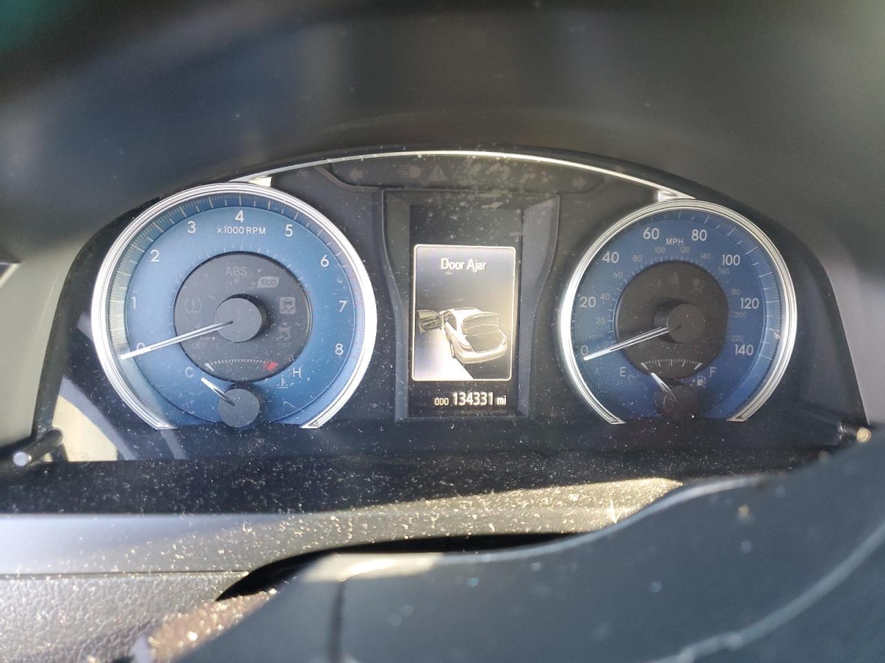 2016 TOYOTA CAMRY
