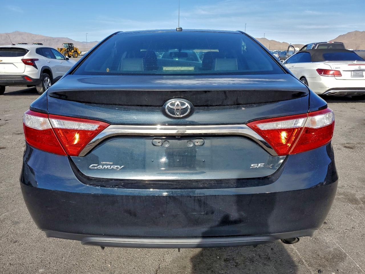 2015 TOYOTA CAMRY