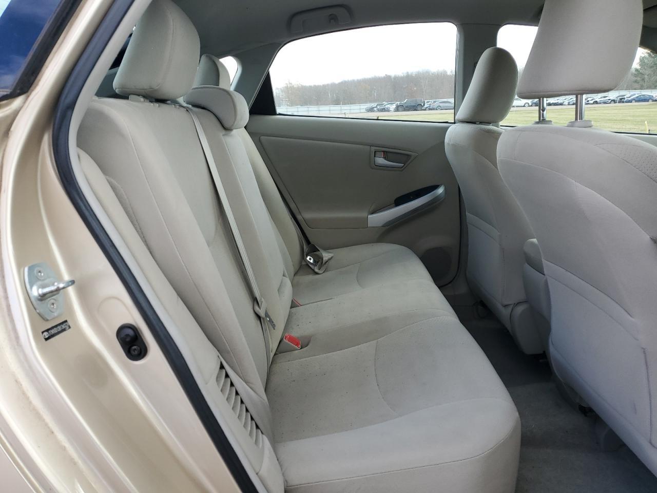 2011 TOYOTA PRIUS