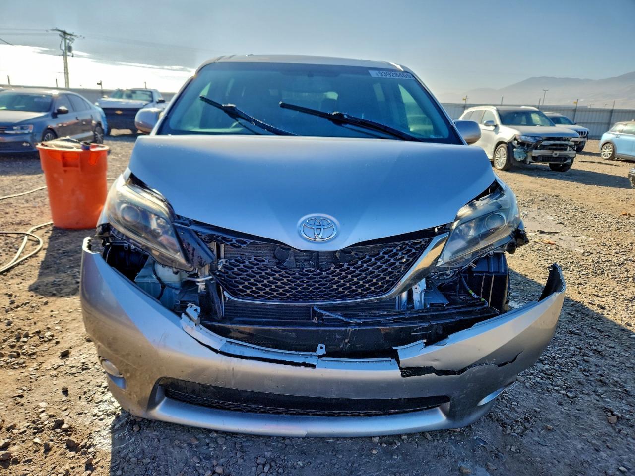 2017 TOYOTA SIENNA