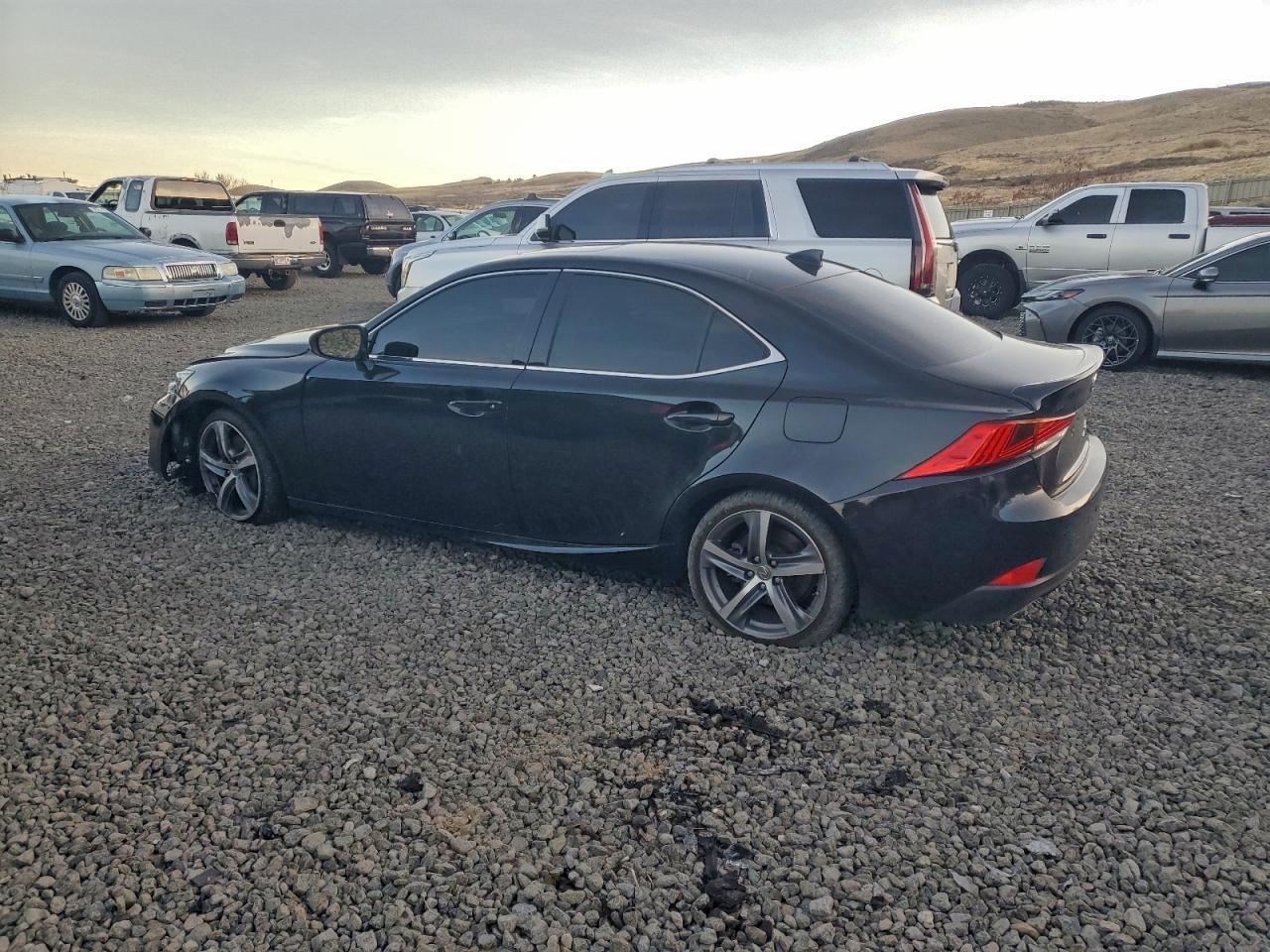 2018 LEXUS IS 300