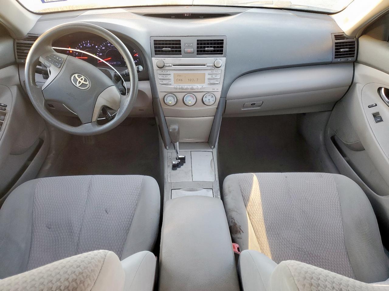 2011 TOYOTA CAMRY