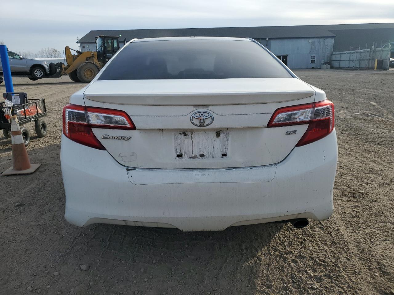 2014 TOYOTA CAMRY