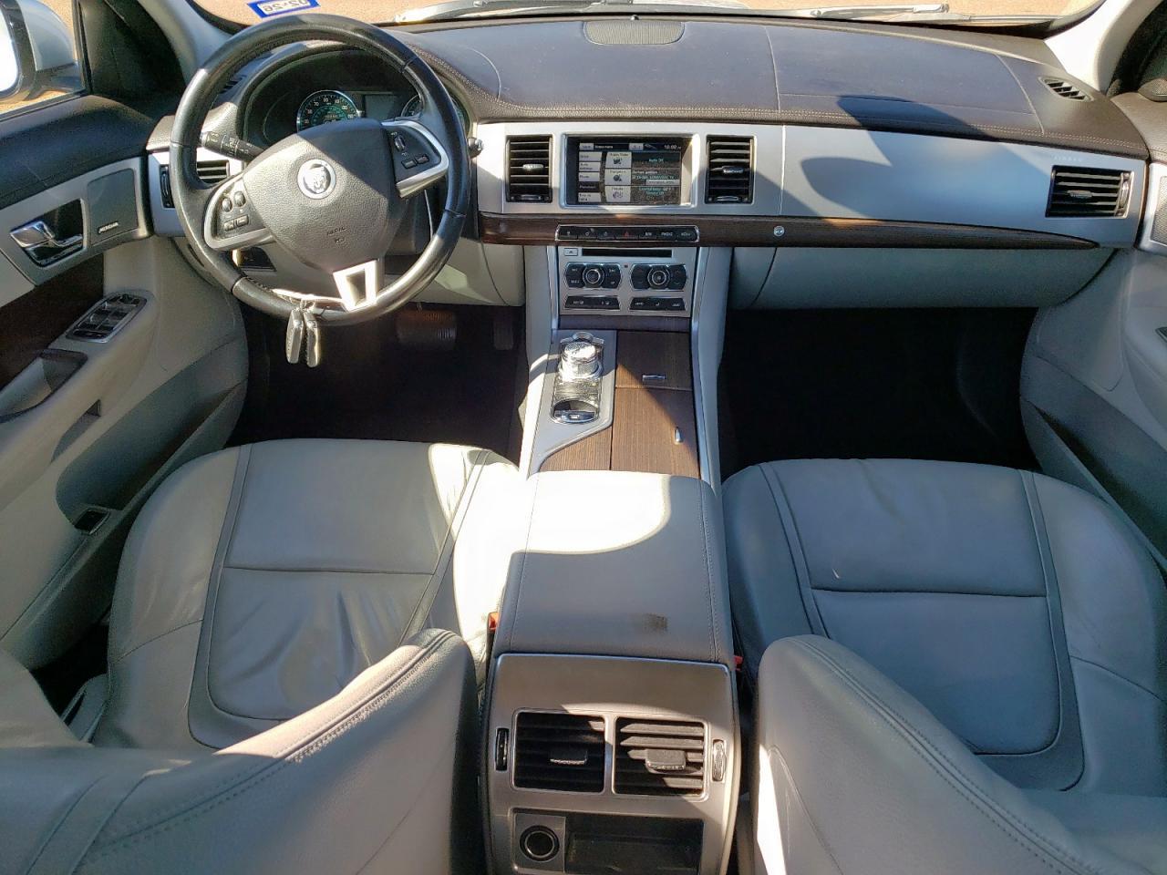 2013 JAGUAR XF