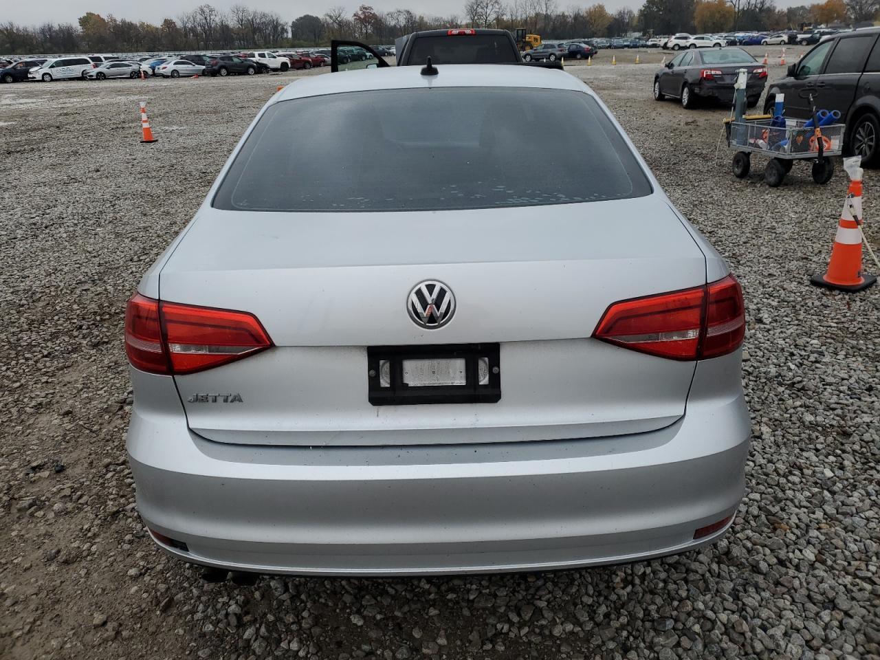2015 VOLKSWAGEN JETTA