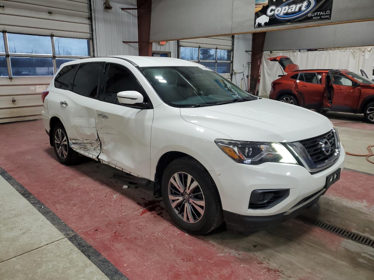 2017 NISSAN PATHFINDER