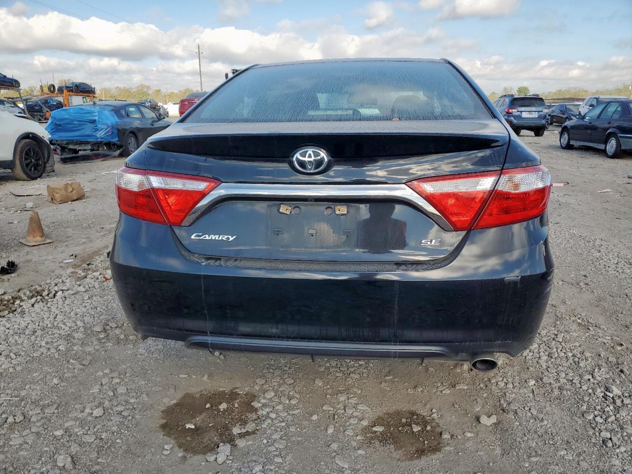 2017 TOYOTA CAMRY