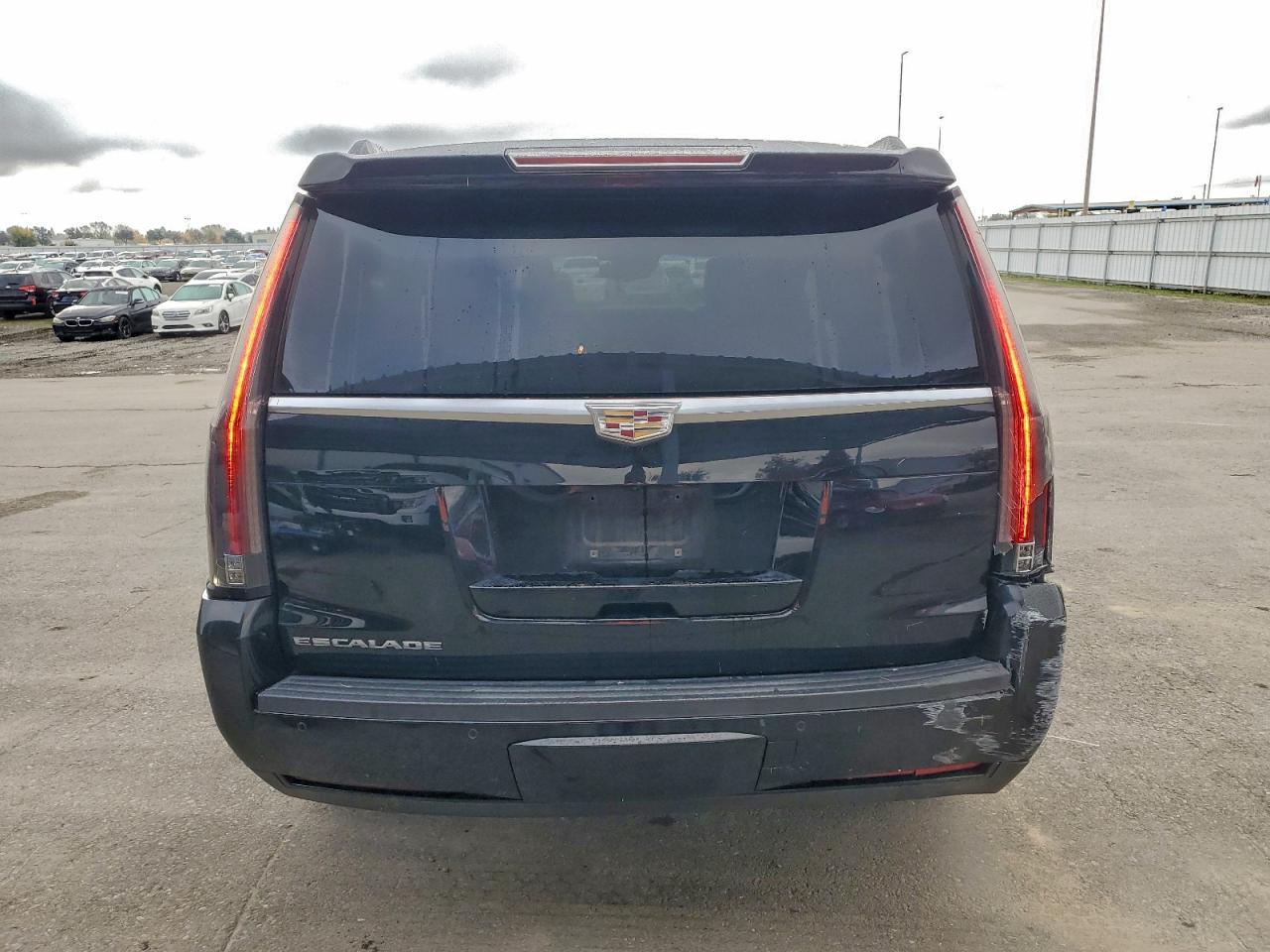 2016 CADILLAC ESCALADE