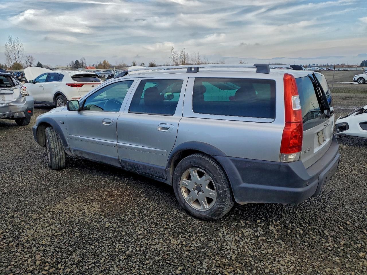 2006 VOLVO XC70