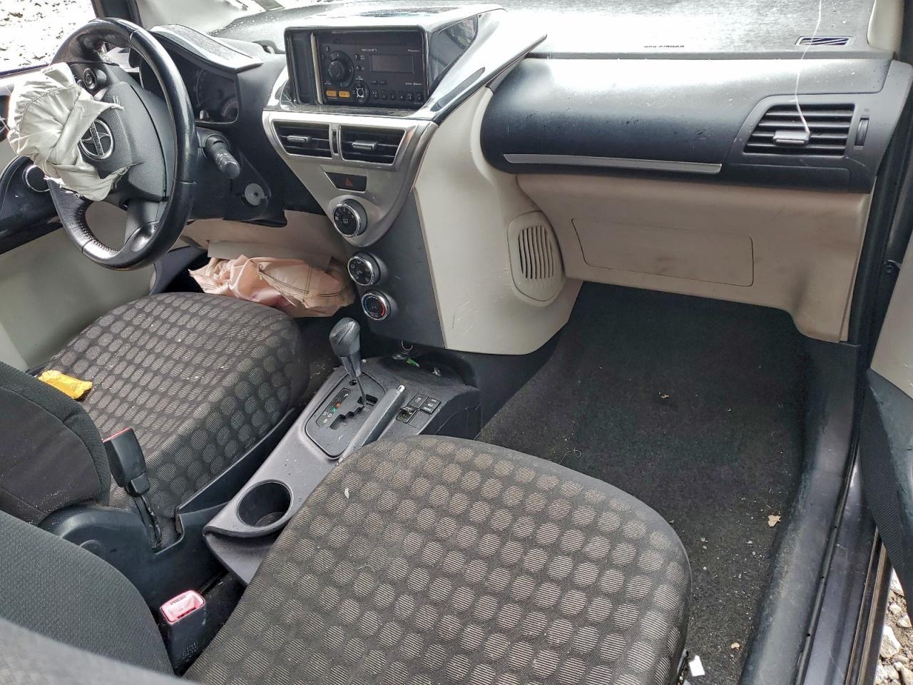 2012 TOYOTA SCION
