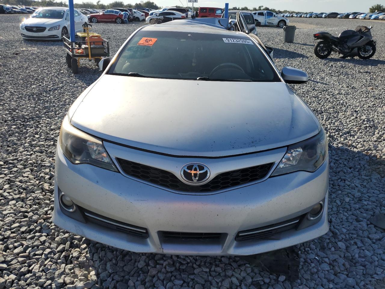 2013 TOYOTA CAMRY