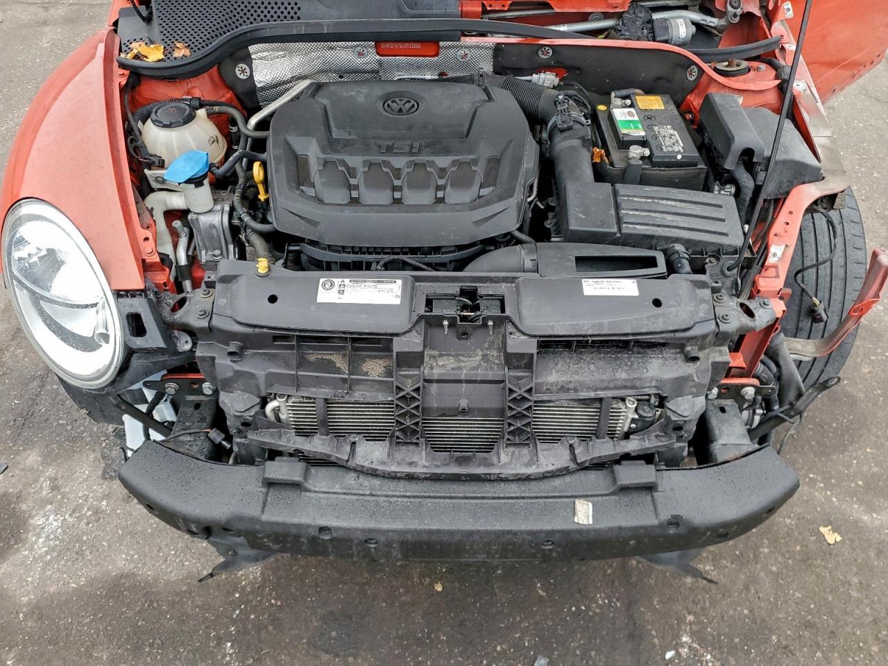 2018 VOLKSWAGEN Beetle