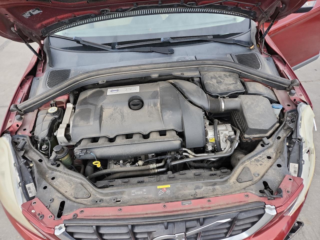 2010 VOLVO XC60