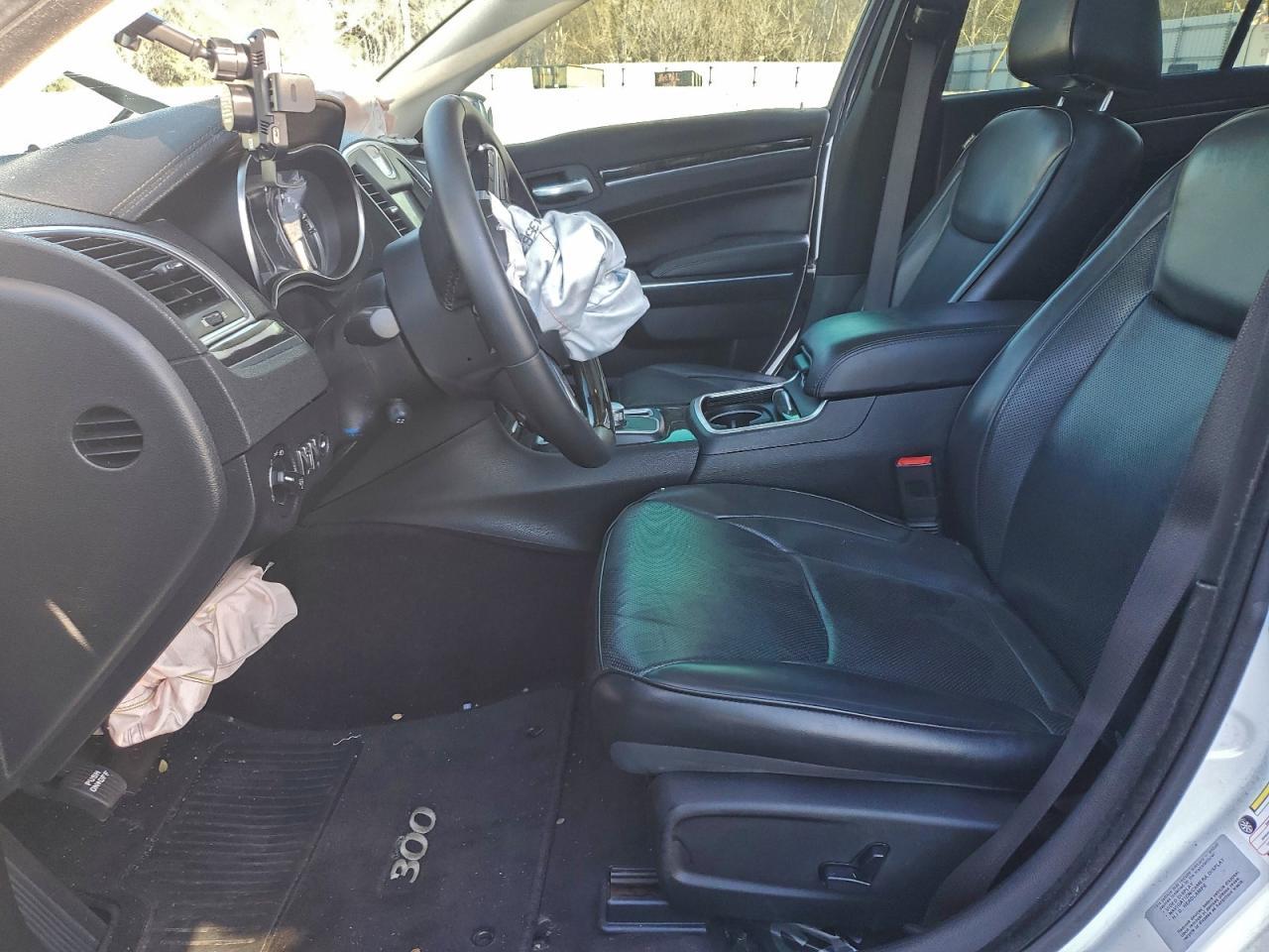 2016 CHRYSLER 300