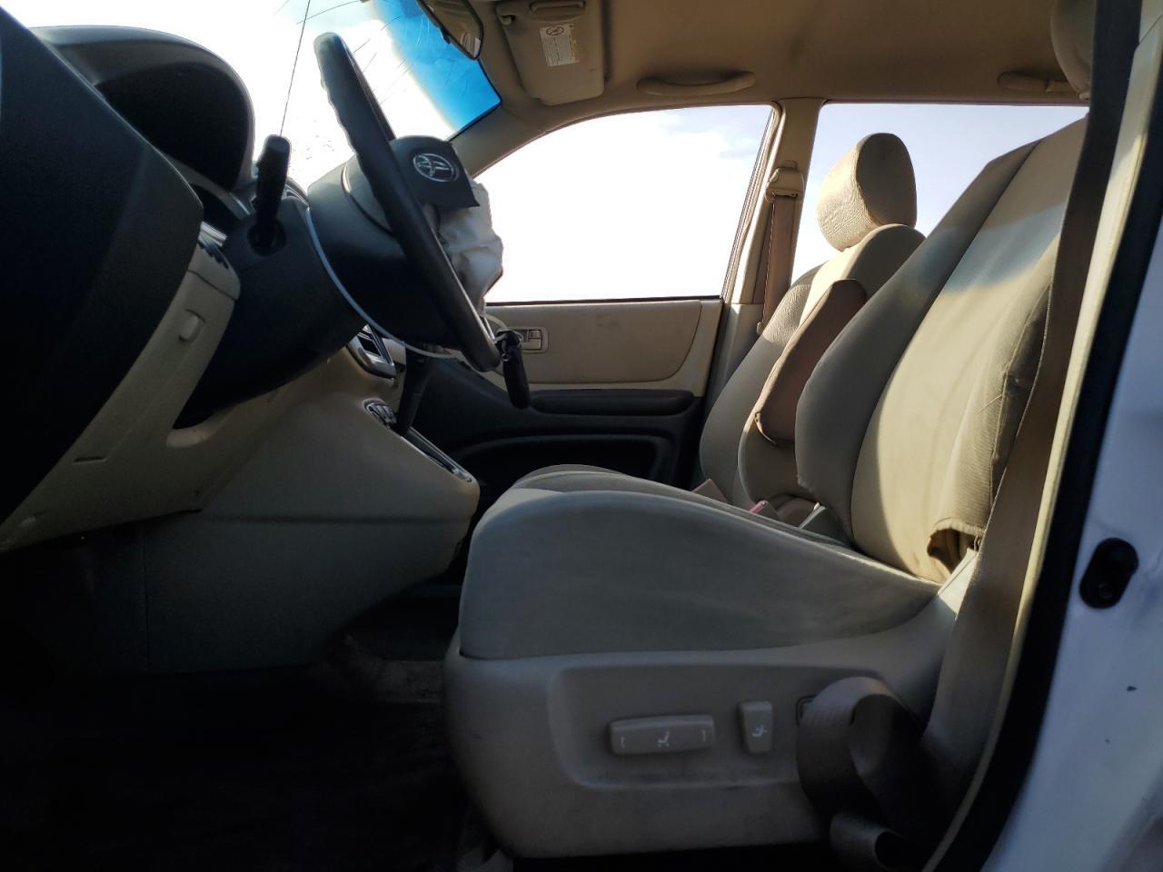 2001 TOYOTA HIGHLANDER