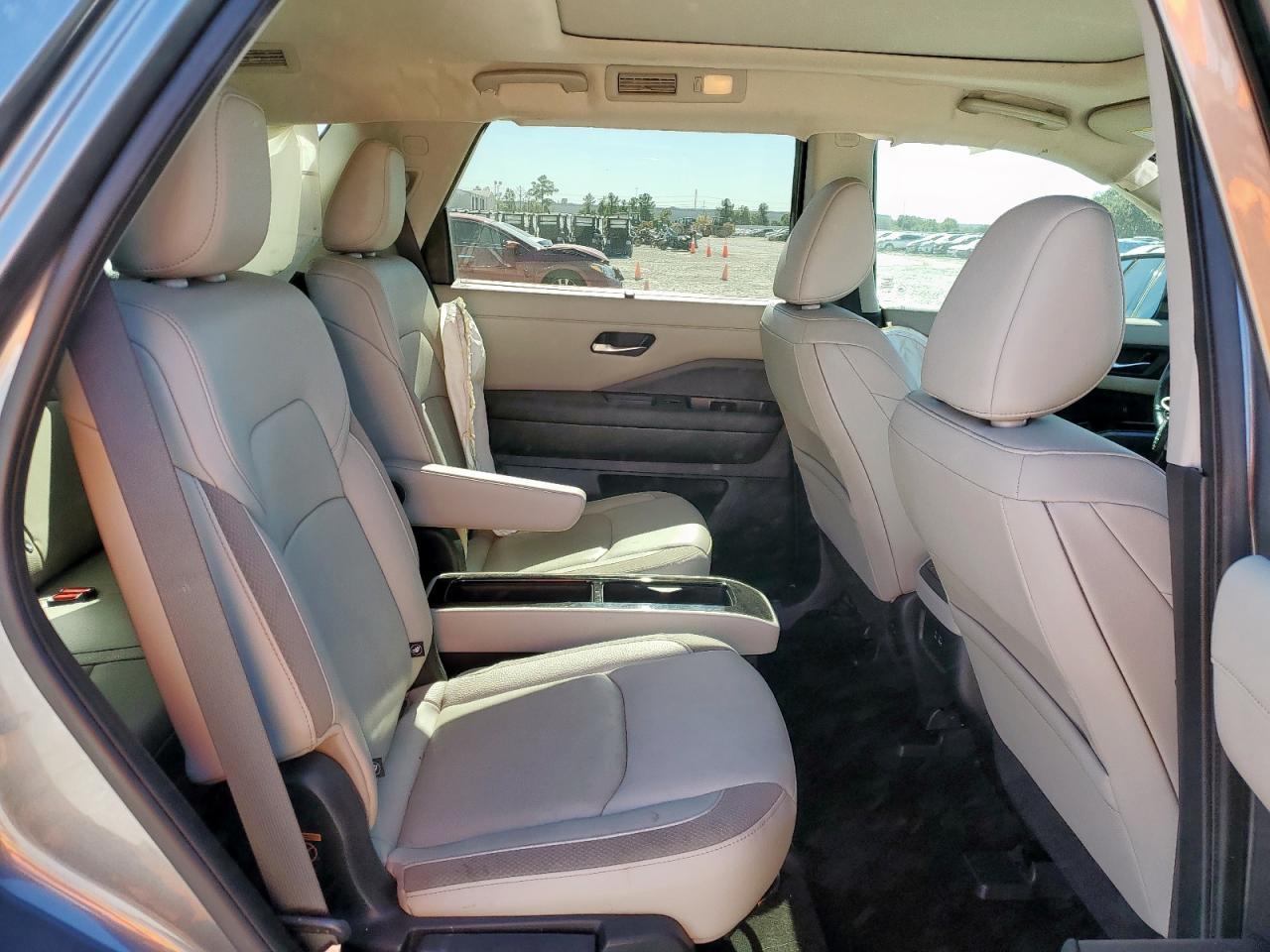 2022 NISSAN PATHFINDER