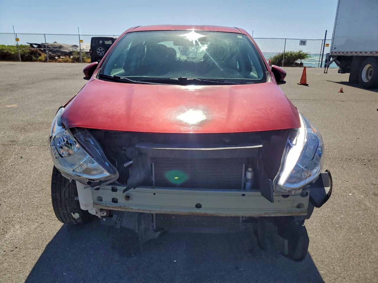 2015 NISSAN VERSA