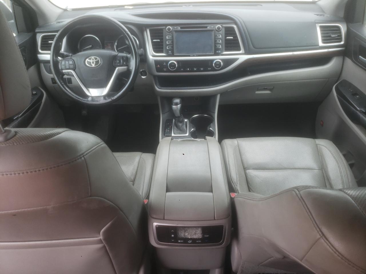 2015 TOYOTA HIGHLANDER