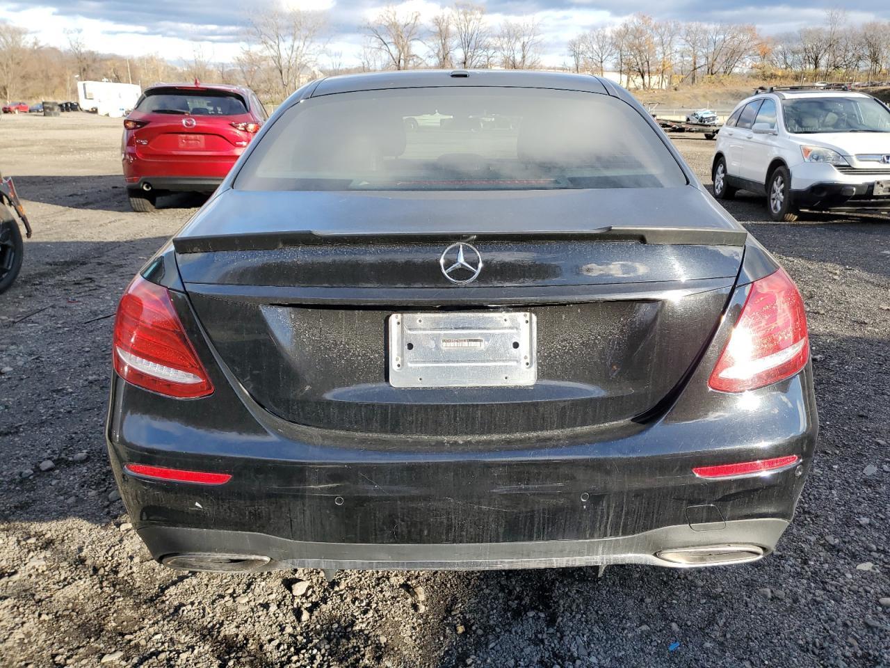 2017 MERCEDES-BENZ E-Class
