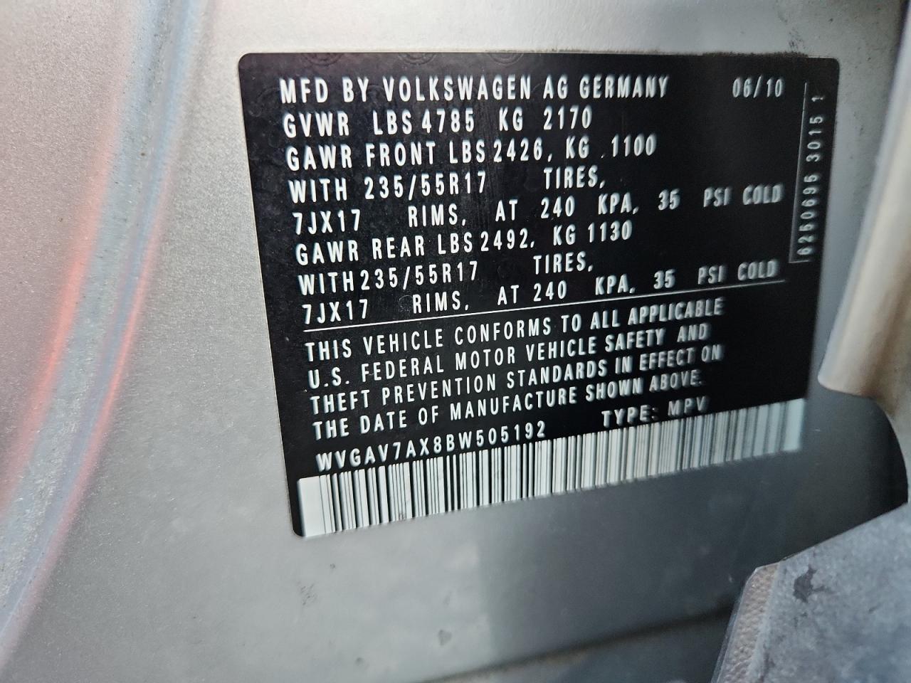 2011 VOLKSWAGEN TIGUAN