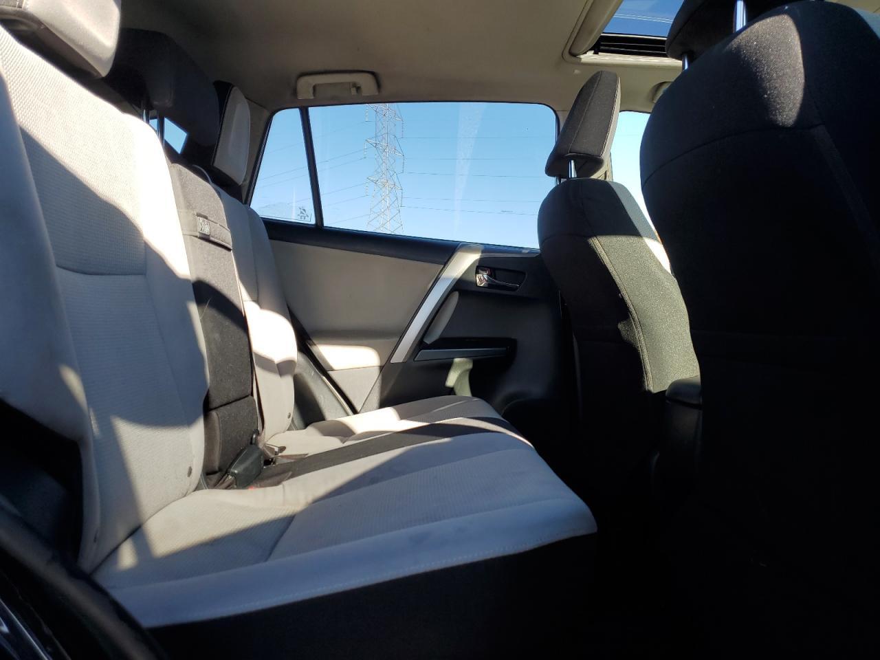 2016 TOYOTA RAV4
