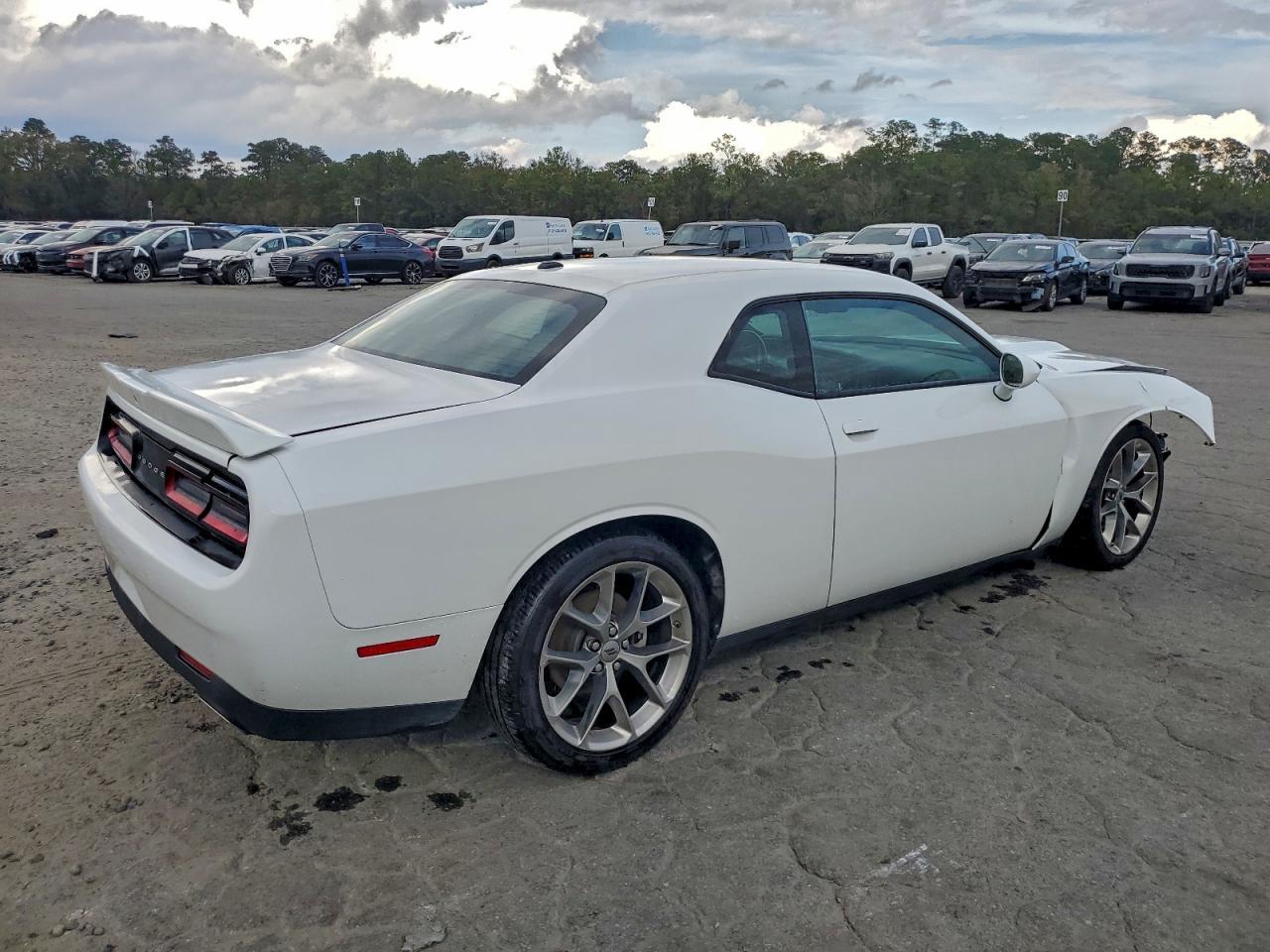 2022 DODGE Challenger