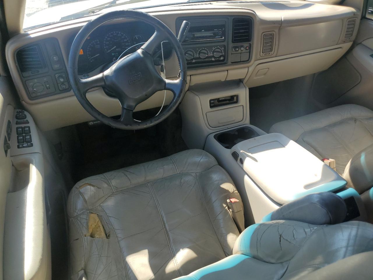 2002 CHEVROLET Tahoe