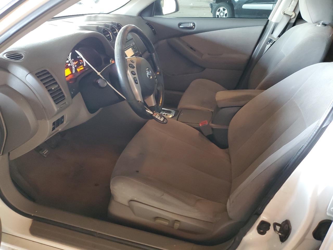 2010 NISSAN ALTIMA