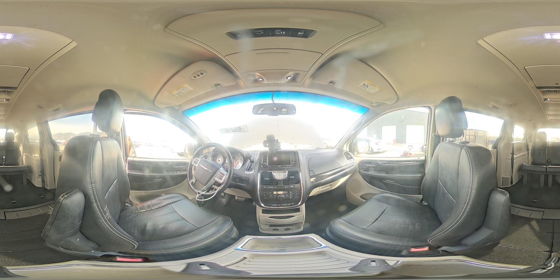 2012 CHRYSLER Town & Country